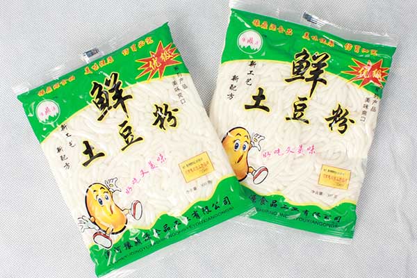 土豆粉真空機可以采用塑料複合膜、塑料鋁箔複合膜等材質為包裝材料